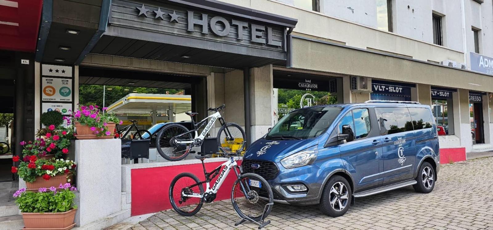 Hotel Casagrande Feltre Eksteriør bilde